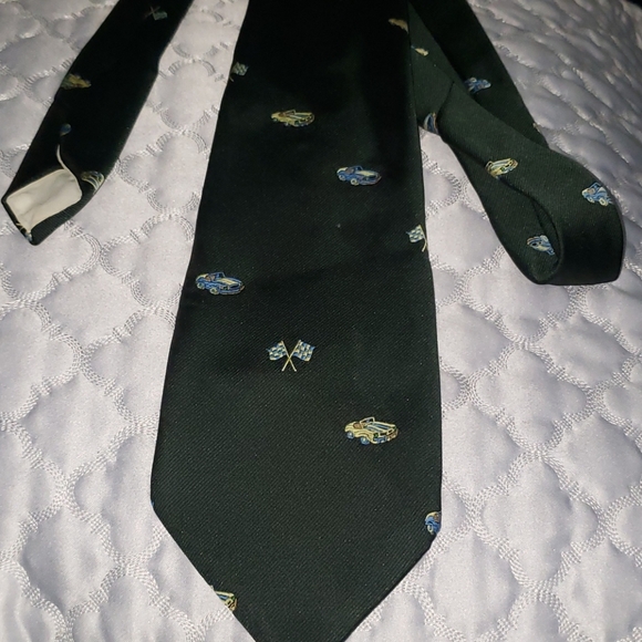 VINTAGE Lee Martin Race Cars Flags Mens Tie - Picture 3 of 6